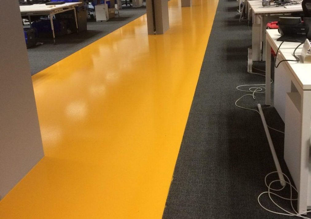 gallery-bespoke-designs-yellow-resin-flooring-2-1024×734-1 Bespoke Resin Flooring