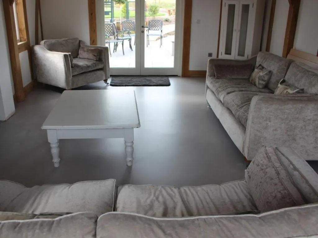 Concrete style resin flooring